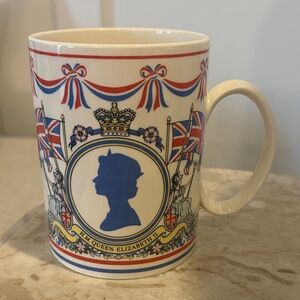 Royal Silver Jubilee of Queen Elizabeth II 1952-1977 Commemorative Mug Wedgwood